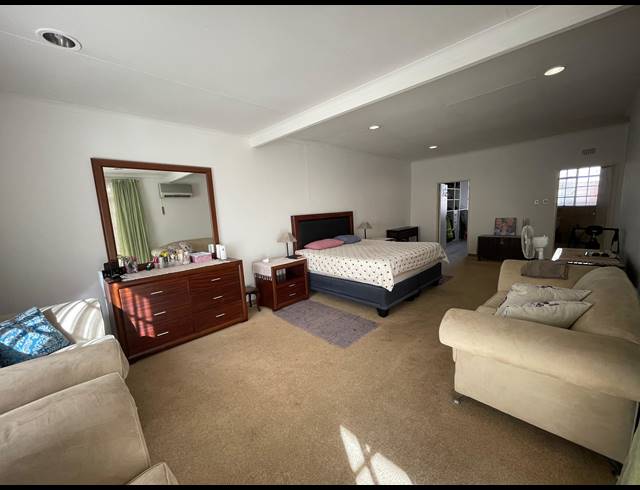 3 BEDROOM TOWNHOUSE FOR SALE IN THREE RIVERS PROPER